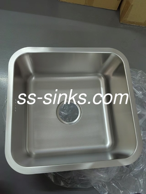 0.7mm отполированная кухонная раковина 60*43cm нержавеющей стали Undermount